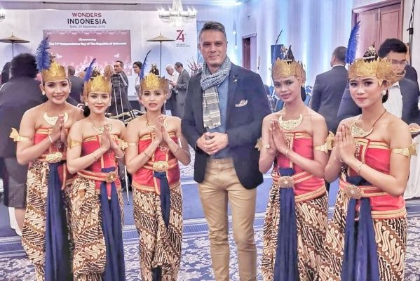 Опитвам се да попия всички позитиви от хората и мястото, където се намирам