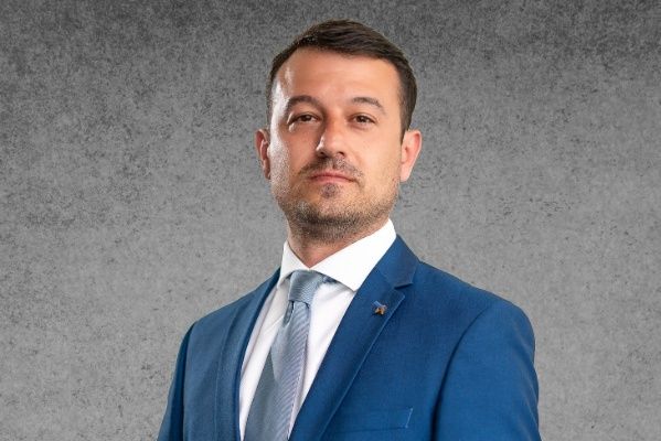 При всяко пътуване оставяш малко от себе си и вземаш нещо от другите