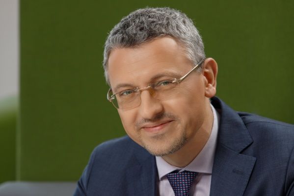 25 годишно кариерно развитие - от търговец до лидер в две европейски направления