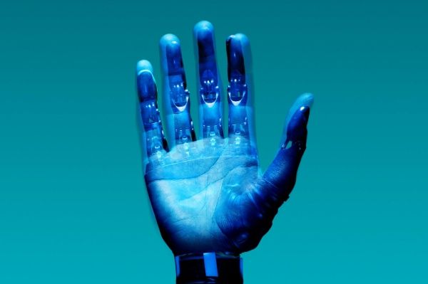Top 20 applications for artificial intelligence, how to use them and how much they cost