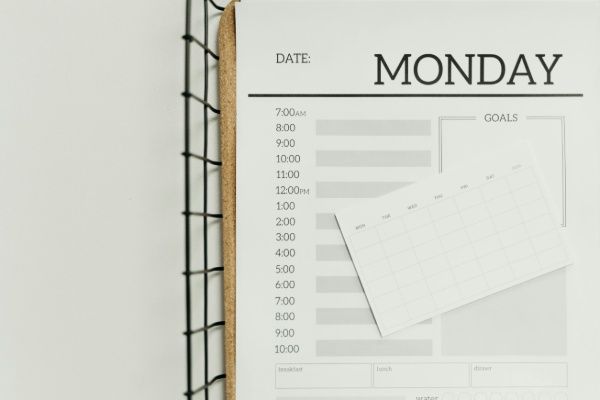 What are the results of the 4-day work week around the world?